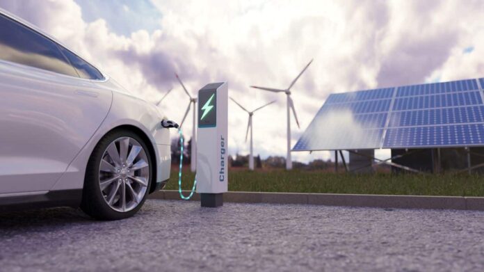 Mercado automotivo de carros elétricos supera investimentos em energia renovável
